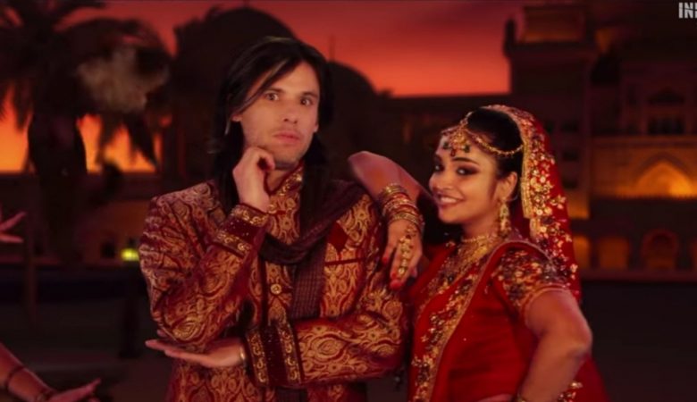 Clip de "Dis-moi" d'OrelSan